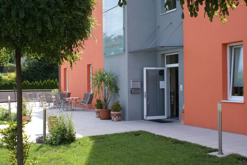 Pension Zum Romer Enns Exteriér fotografie