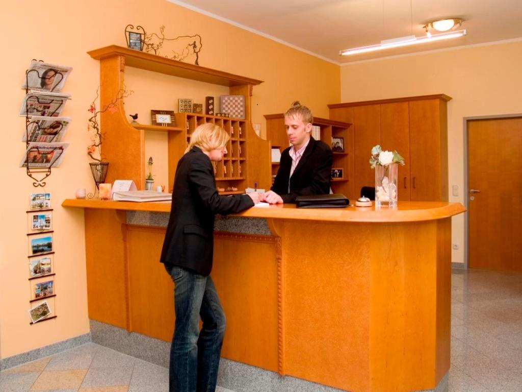 Pension Zum Romer Enns Exteriér fotografie